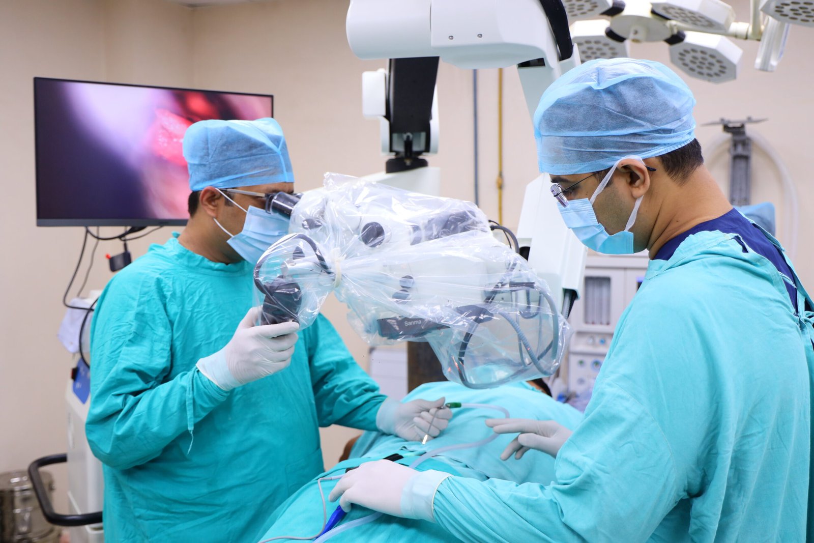 Minimally Invasive Spine Surgery in Lucknow